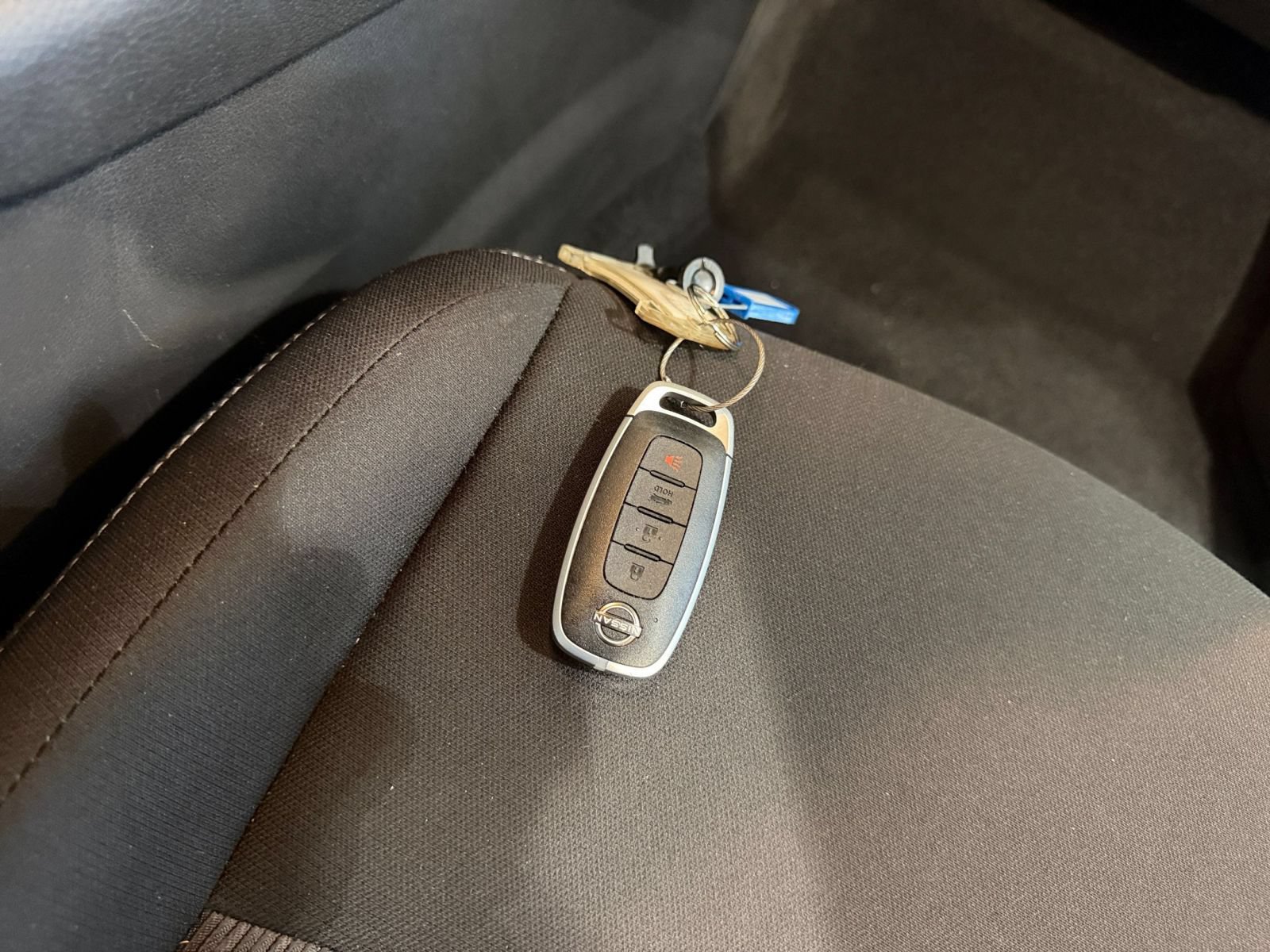 Used 2025 Nissan Sentra SV FWD image 20