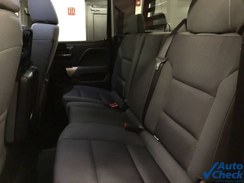 Used 2019 Chevrolet Silverado 1500 LT AWD/4WD image 32