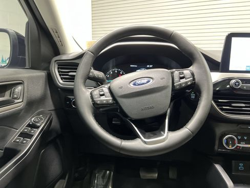Used 2022 Ford Escape SE w/ SE Sport Appearance Package AWD/4WD image 14