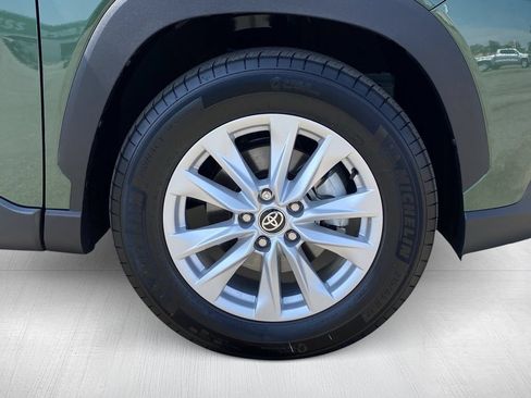 Certified 2026 Toyota Corolla Cross LE FWD image 14