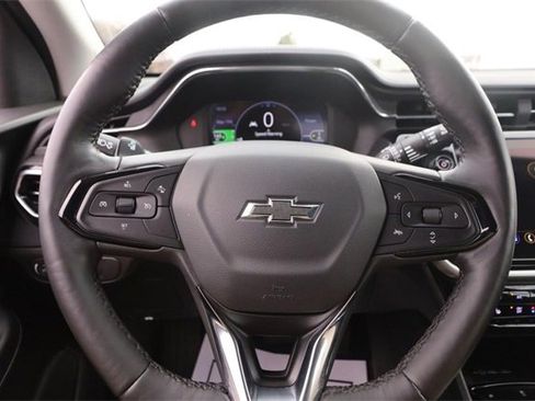 Used 2023 Chevrolet Bolt EUV LT w/ Comfort Package image 10