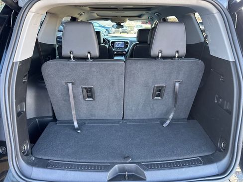 Certified 2023 GMC Acadia SLT image 35