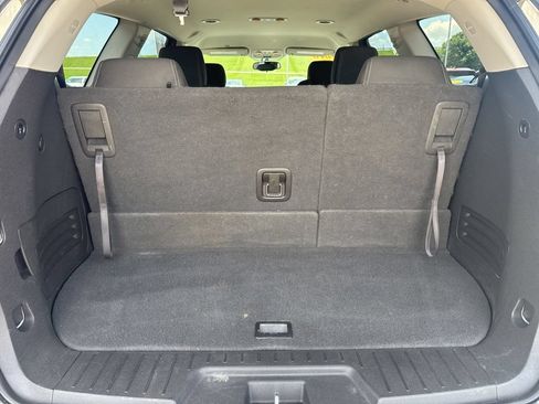 Used 2016 Chevrolet Traverse LT w/ Style and Technology Package FWD image 31