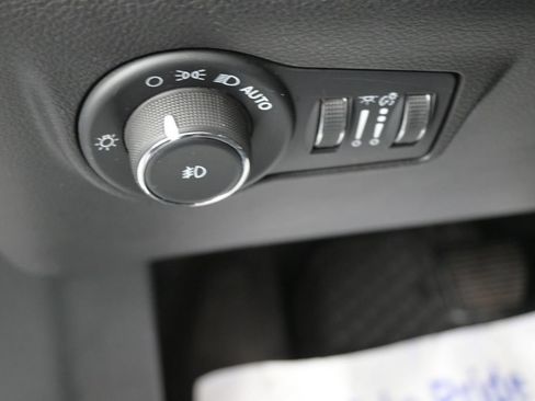 Used 2025 Jeep Compass Trailhawk AWD/4WD image 27