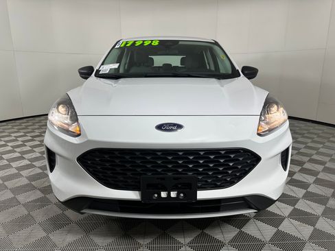 Used 2022 Ford Escape S image 5