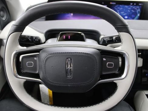 New 2026 Lincoln Navigator L Reserve image 39