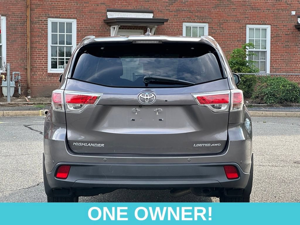 Used 2014 Toyota Highlander Limited Platinum AWD/4WD image 7