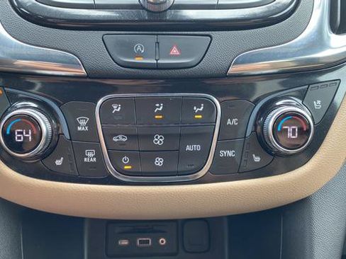 Used 2023 Chevrolet Equinox Premier AWD/4WD image 18