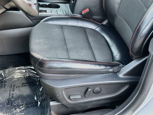 Used 2023 Ford Escape ST-Line FWD image 13