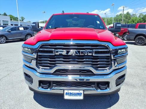 Used 2026 RAM 2500 Big Horn AWD/4WD image 9