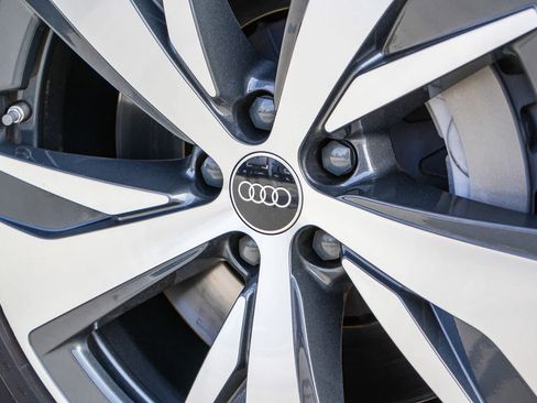 Used 2024 Audi Q8 e-tron Premium AWD/4WD image 15