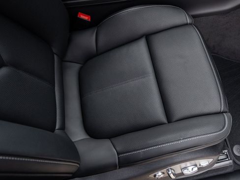 New 2026 Porsche Macan S image 43