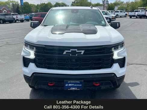 Used 2024 Chevrolet Silverado 1500 LT Trail Boss w/ LT Trail Boss Premium Package AWD/4WD image 4