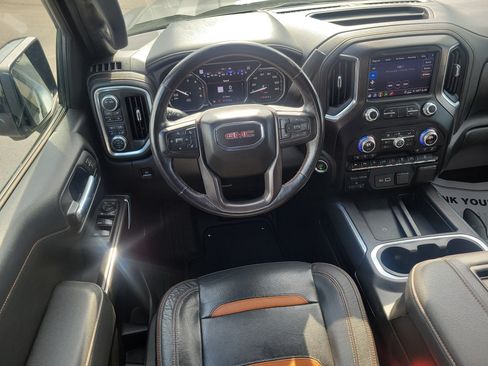 Used 2021 GMC Sierra 1500 AT4 w/ AT4 Value Package AWD/4WD image 9