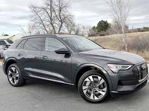 Used 2021 Audi e-tron Premium w/ Convenience Plus Package image 2