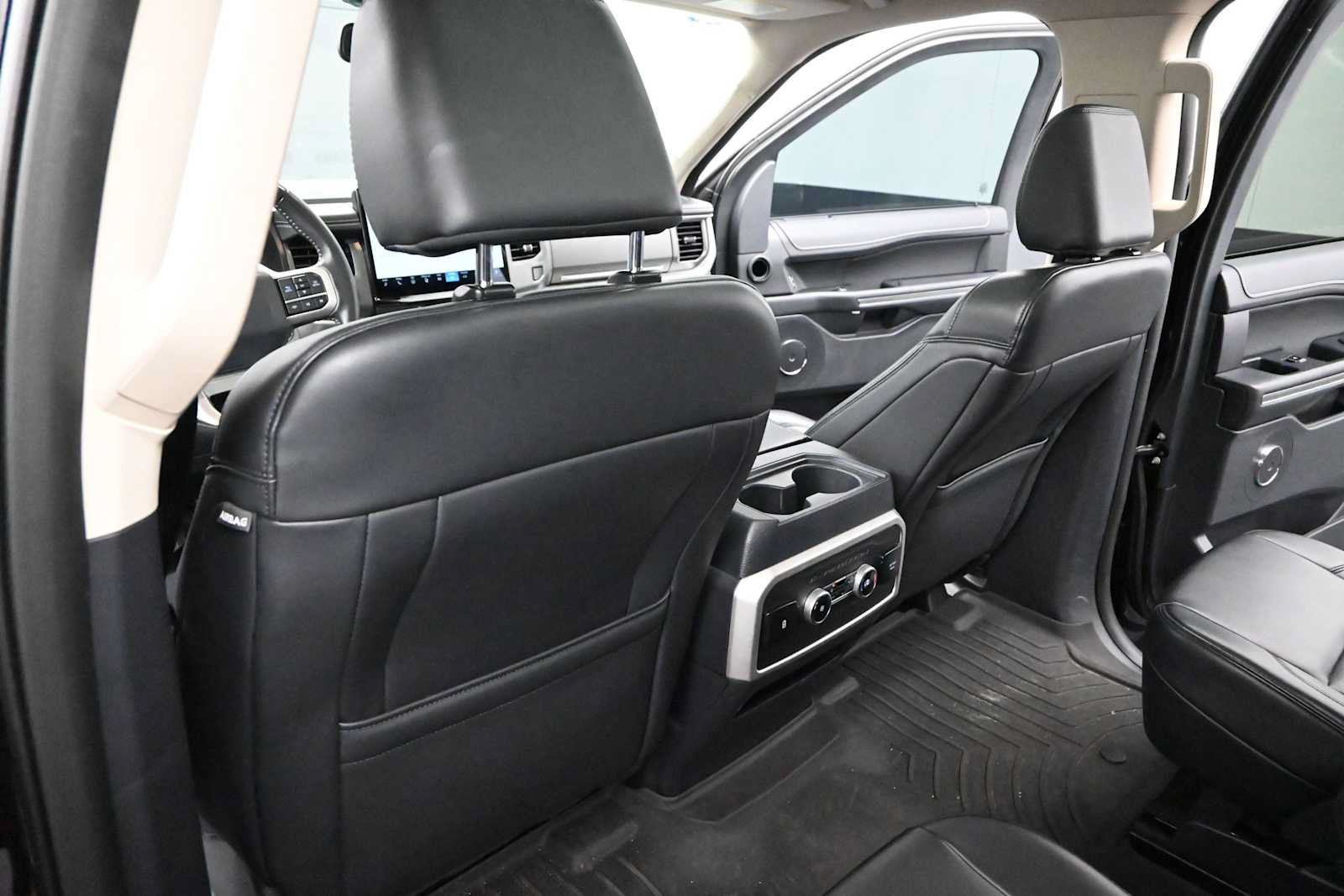 Used 2023 Ford Expedition Max XLT AWD/4WD image 28