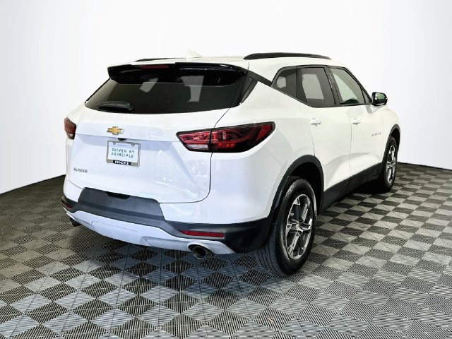 Used 2023 Chevrolet Blazer LT w/ Convenience Package FWD image 10