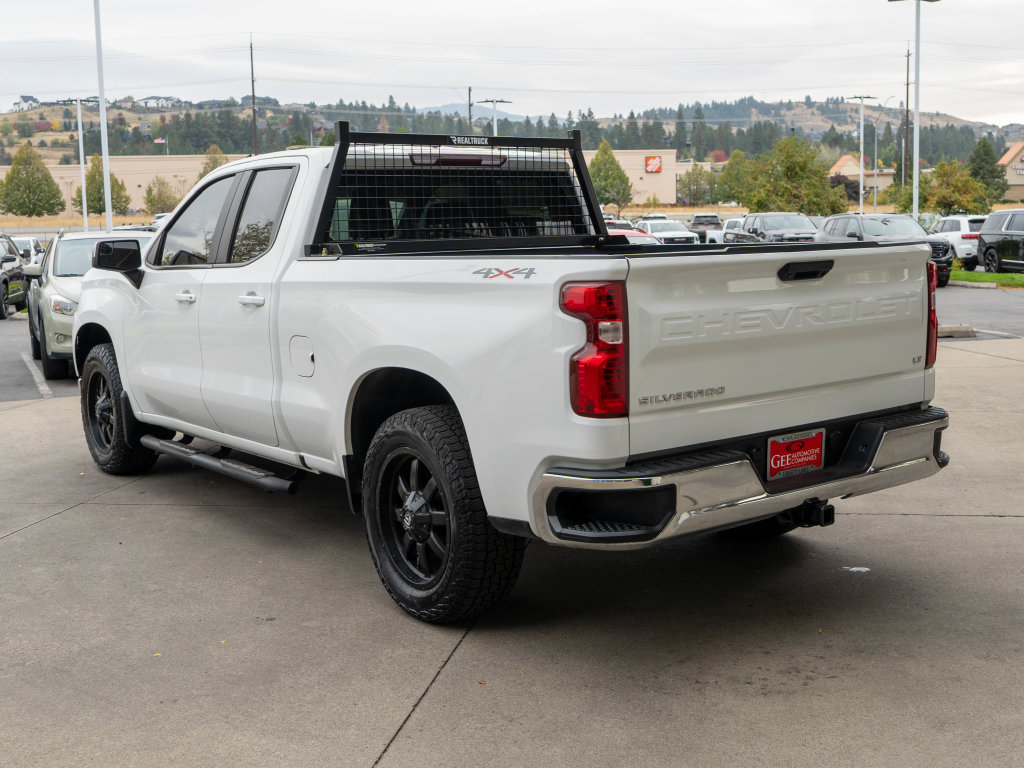 Used 2020 Chevrolet Silverado 1500 LT w/ Trailering Package AWD/4WD image 5