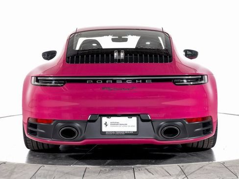 Used 2024 Porsche 911 Carrera T image 4