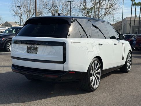 Used 2025 Land Rover Range Rover SE AWD/4WD image 9