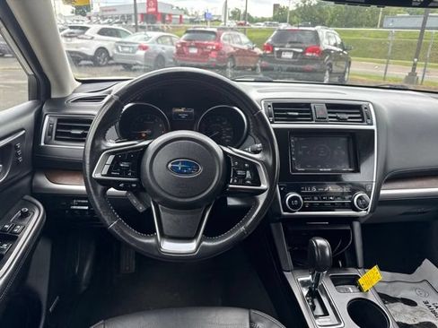 Used 2018 Subaru Outback 2.5i Limited AWD/4WD image 15