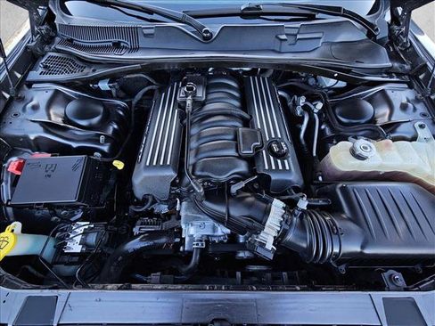 Used 2016 Dodge Challenger R/T Scat Pack w/ Leather Interior Group image 22