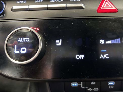 Used 2025 Hyundai Sonata SEL FWD image 22