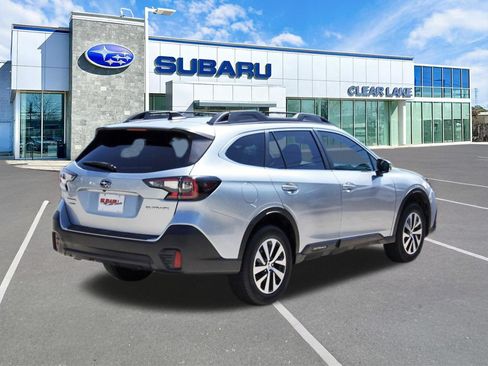 Used 2022 Subaru Outback Premium AWD/4WD image 6