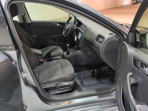 Used 2016 Volkswagen Jetta S FWD image 9