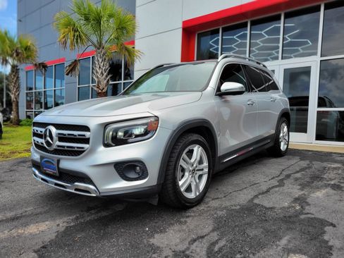 Used 2020 Mercedes-Benz GLB 250 4MATIC image 1