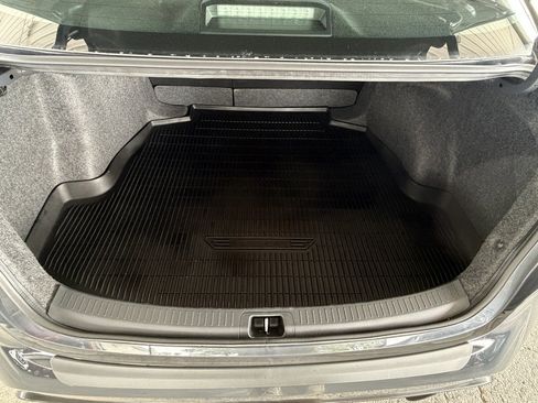 Used 2025 Toyota Corolla SE FWD image 28