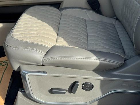 New 2026 Ford F350 Platinum w/ Platinum Plus Package image 15