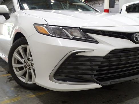 Used 2023 Toyota Camry LE image 43