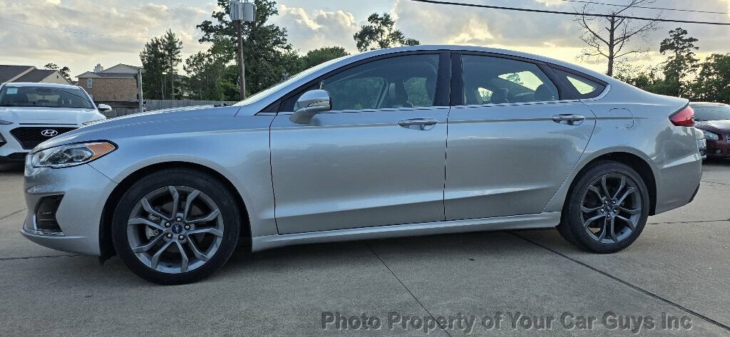 Used 2020 Ford Fusion SEL FWD image 23