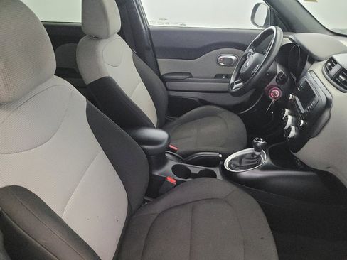 Used 2018 Kia Soul FWD image 21