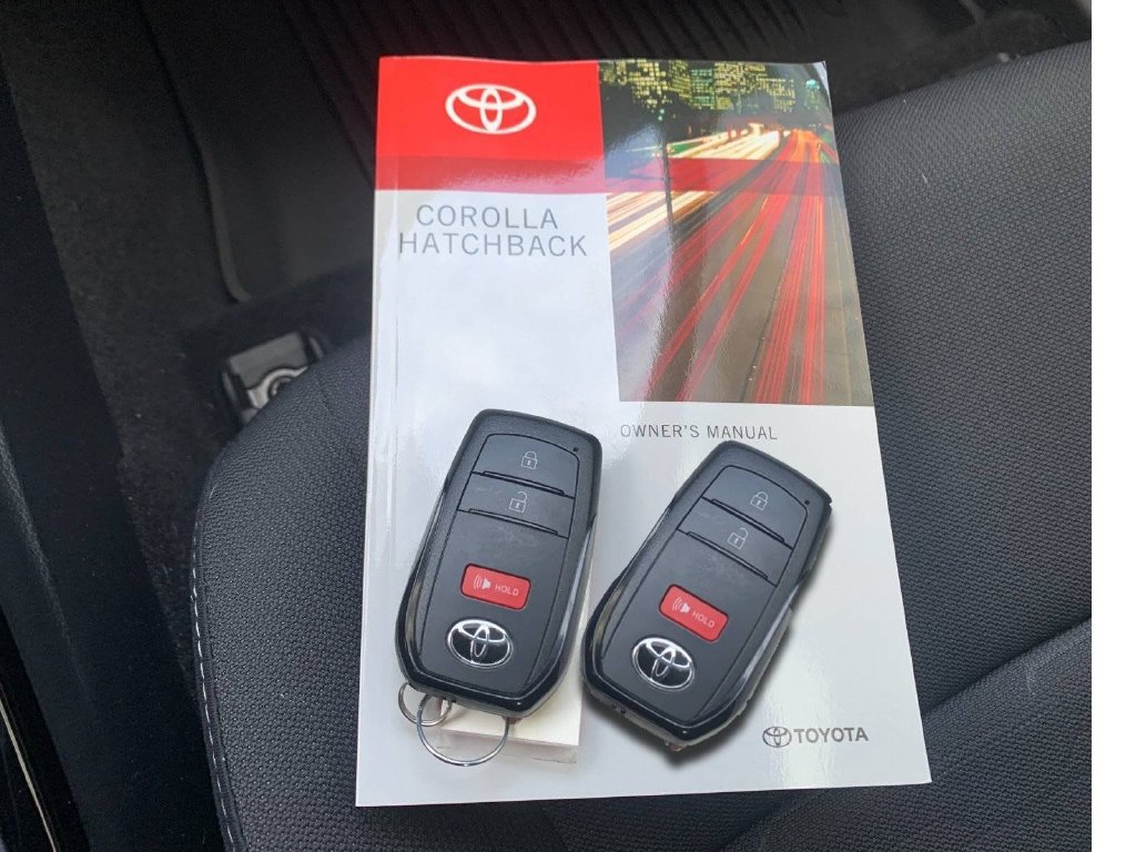 Used 2023 Toyota Corolla Cross L AWD/4WD image 9