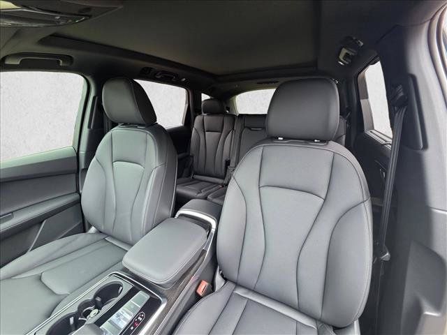 New 2026 Audi Q7 3.0T Premium Plus AWD/4WD image 16