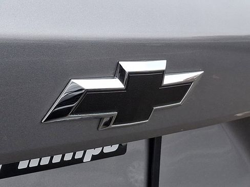 Used 2025 Chevrolet Trax RS image 27