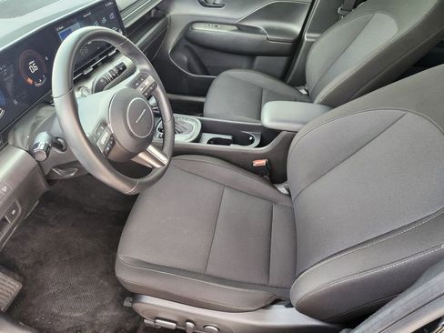 Certified 2025 Hyundai Kona SEL image 11