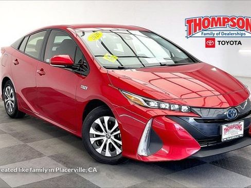 Used 2020 Toyota Prius Prime LE FWD image 1