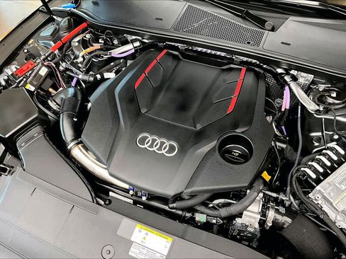Certified 2024 Audi S7 Premium Plus w/ S Sport Package AWD/4WD image 30