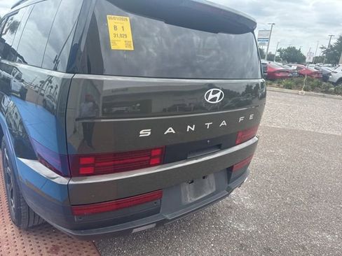 Used 2025 Hyundai Santa Fe SEL FWD image 23