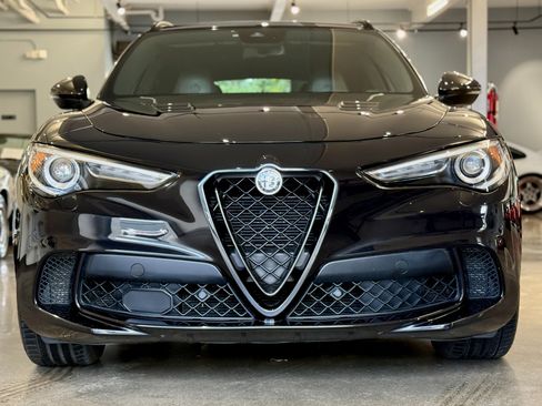 Used 2018 Alfa Romeo Stelvio Quadrifoglio w/ Driver Assist Dynamic Package image 31