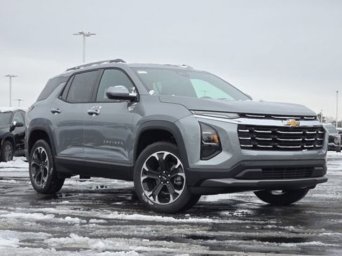 New 2026 Chevrolet Equinox LT w/ Convenience Package II image 2