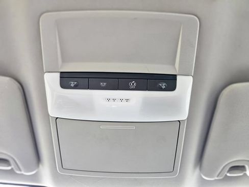 Used 2024 Nissan Altima 2.5 SV FWD image 25