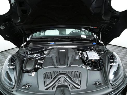 New 2026 Porsche Macan S AWD/4WD image 34