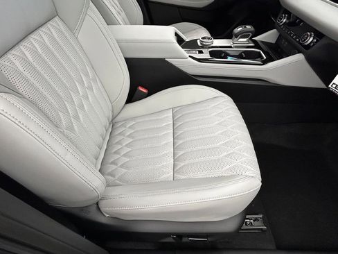 New 2026 Mitsubishi Outlander SEL FWD image 40