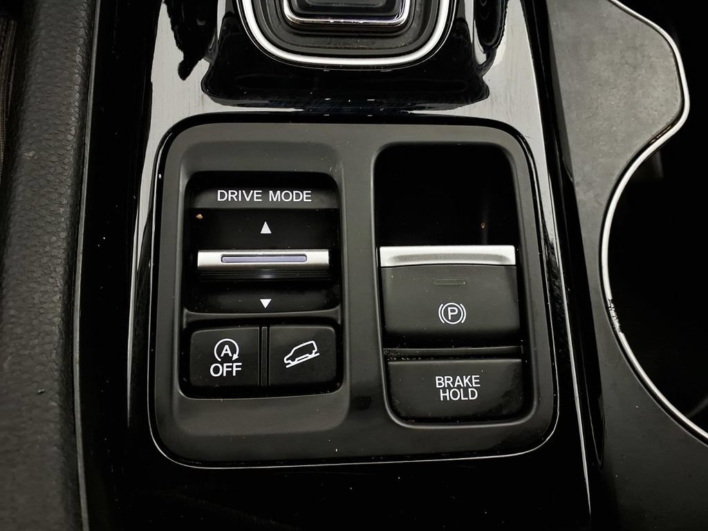 Used 2023 Honda Pilot LX image 21