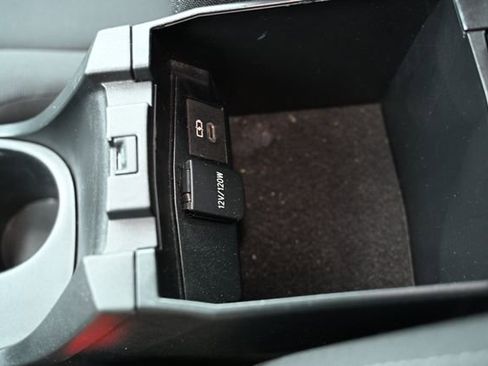 Used 2023 Toyota Corolla LE image 23