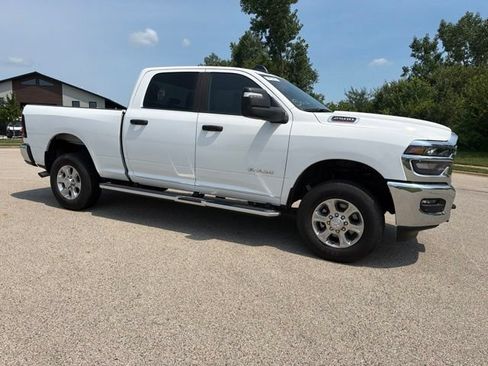 Used 2026 RAM 2500 Big Horn AWD/4WD image 5